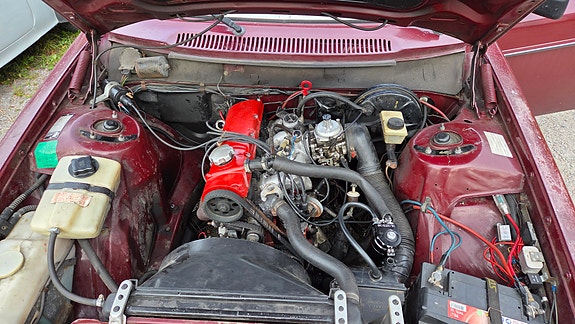 Volvo 244 10 of 12