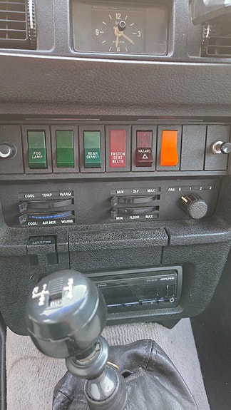Volvo 244 12 of 12