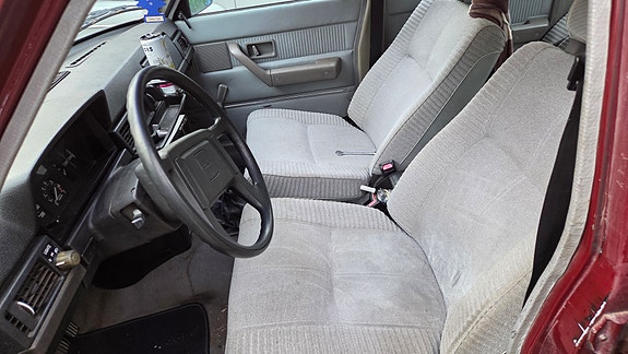 Volvo 244 9 of 12
