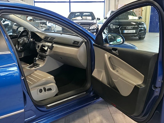Volkswagen Passat 5 of 9