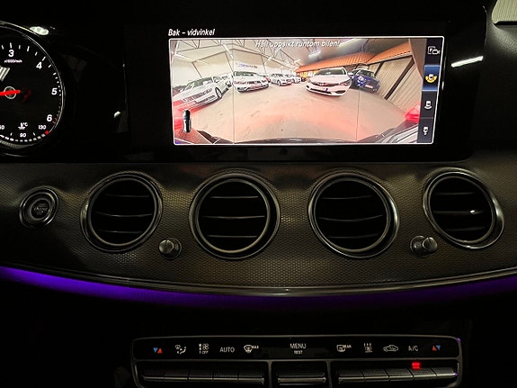 Mercedes-Benz E220 19 of 21