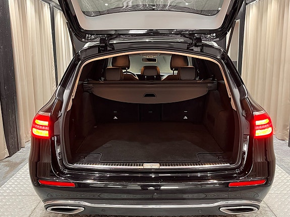 Mercedes-Benz E220 9 of 21