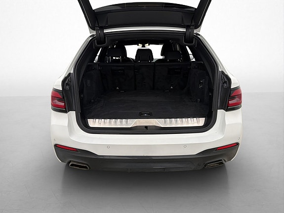BMW 530e 29 of 30