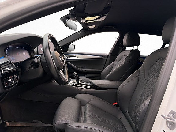 BMW 530e 11 of 30