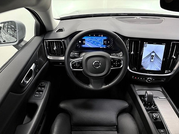 Volvo V60 Cross Country 12 of 15