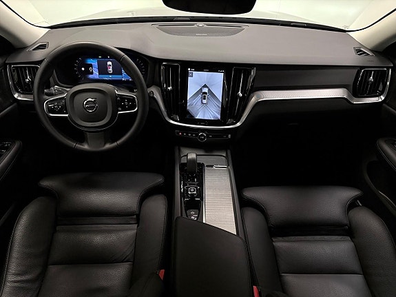 Volvo V60 Cross Country 11 of 15