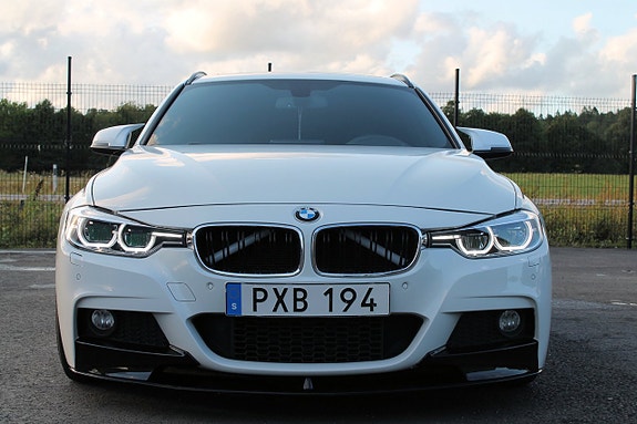 BMW 330d 8 of 30