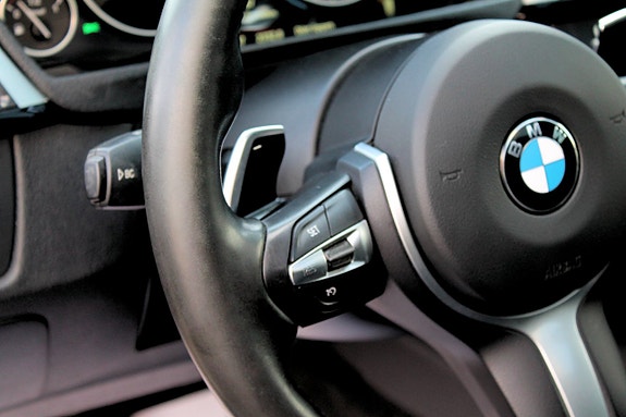 BMW 330d 28 of 30