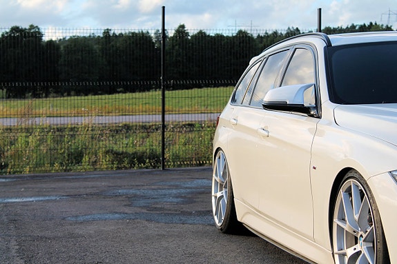 BMW 330d 3 of 30