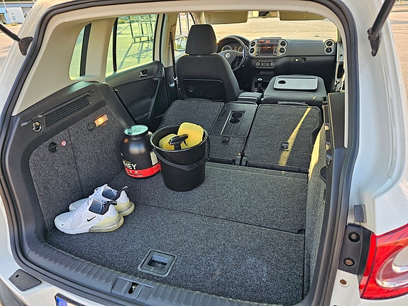 Volkswagen Tiguan 14 of 17