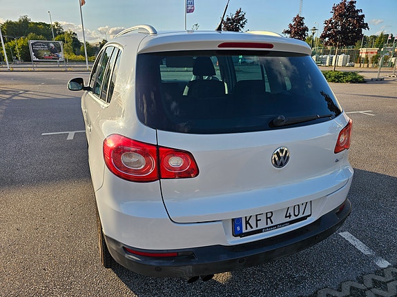 Volkswagen Tiguan 5 of 17