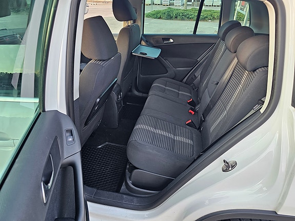 Volkswagen Tiguan 13 of 17