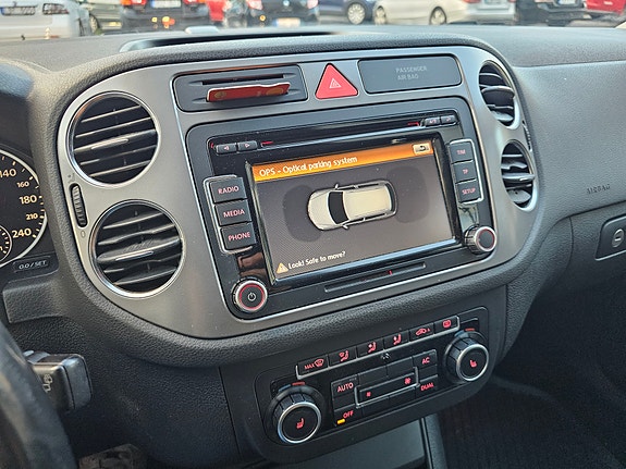 Volkswagen Tiguan 8 of 17