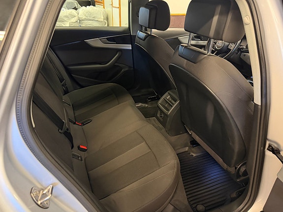 Audi A4 13 of 13