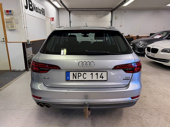 Audi A4 6 of 13