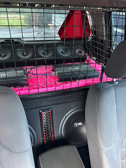 Nissan Navara 8 of 8
