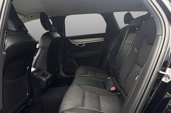 Volvo V90 Cross Country 12 of 28