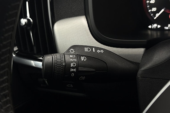 Volvo V90 Cross Country 18 of 28