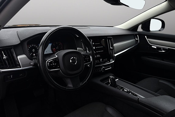 Volvo V90 Cross Country 11 of 28