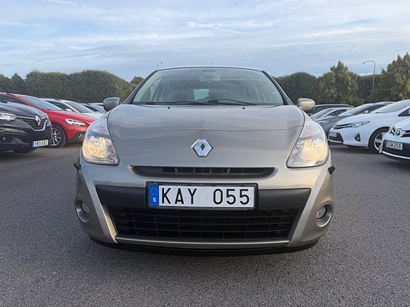 Renault Clio 9 of 20
