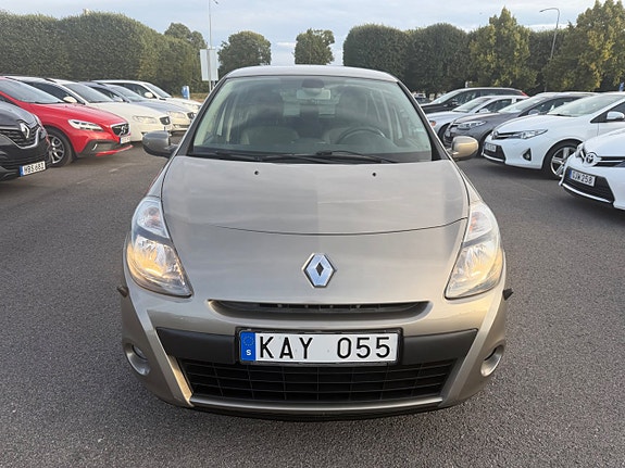 Renault Clio 8 of 20