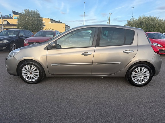 Renault Clio 2 of 20