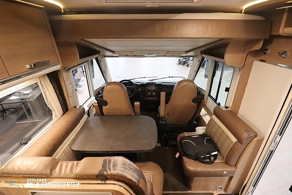 Malibu I 460 / Långbäddar / 4250kg. 11 of 16