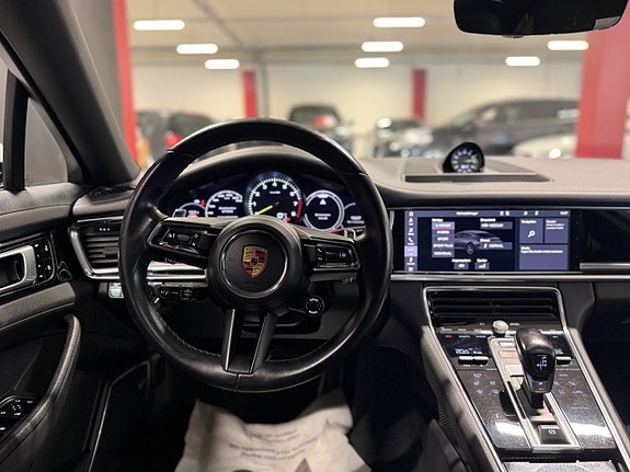 Porsche Panamera 4S 14 of 20