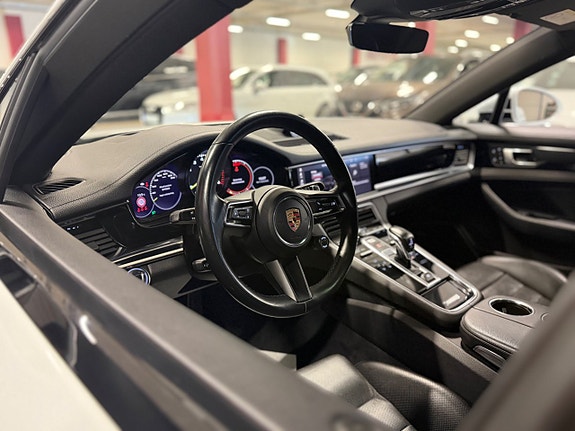 Porsche Panamera 4S 15 of 20