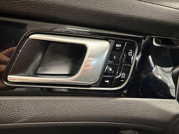 Porsche Panamera 4S 16 of 20