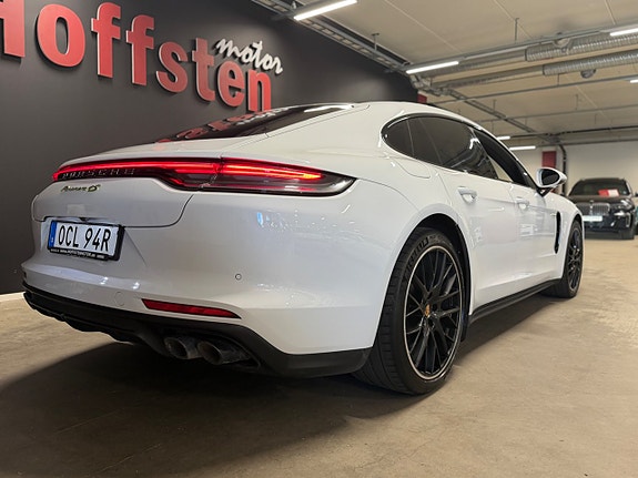 Porsche Panamera 4S 9 of 20