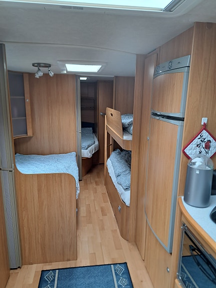 Adria 743 UT 19 of 30
