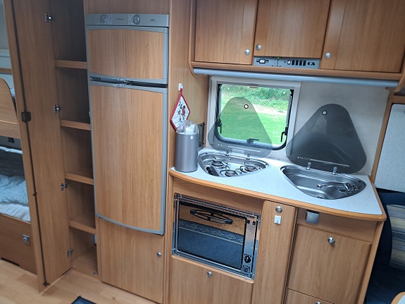 Adria 743 UT 13 of 30