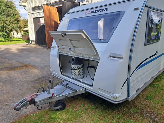 Adria 743 UT 4 of 30