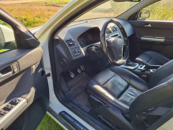 Volvo V50 5 of 10