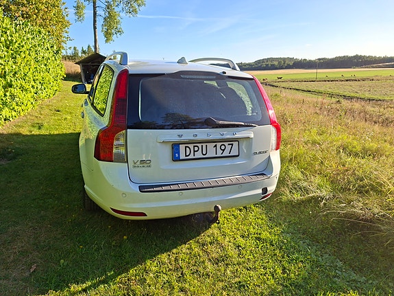 Volvo V50 3 of 10