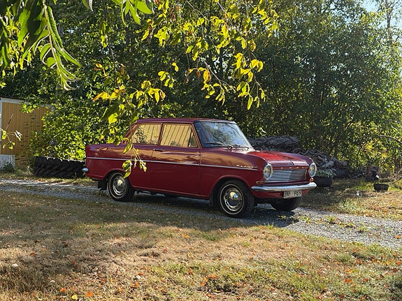Opel Kadett 4 of 9