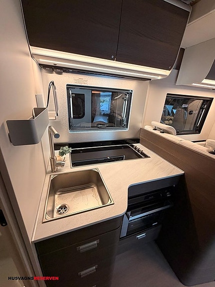 Adria MATRIX SUPREME 670 SL - Fiat MultiJet3 140HP (103kW) HD 43H 20 of 27
