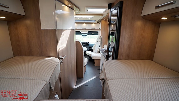 Carthago Tourer T 143 LE MERCEDES | Automat 15 of 21