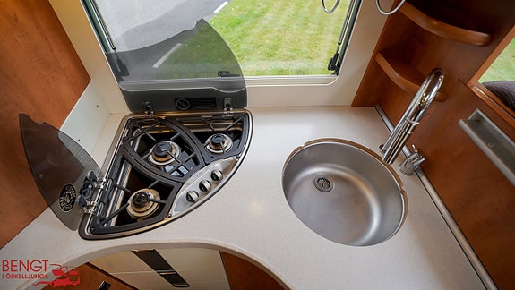 Carthago Chic C-line XL 5.5 LE | Långbäddar | Automat | ALDE 12 of 21