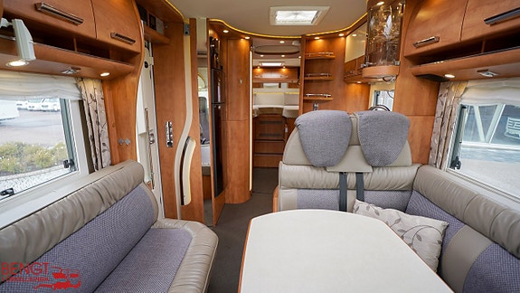 Carthago Chic C-line XL 5.5 LE | Långbäddar | Automat | ALDE 9 of 21
