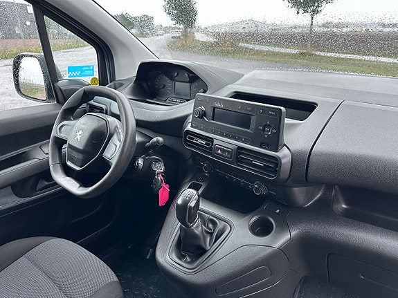 Peugeot Partner 9 of 14