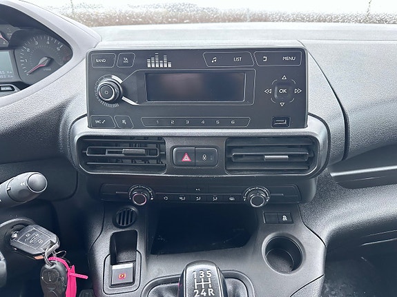 Peugeot Partner 14 of 14