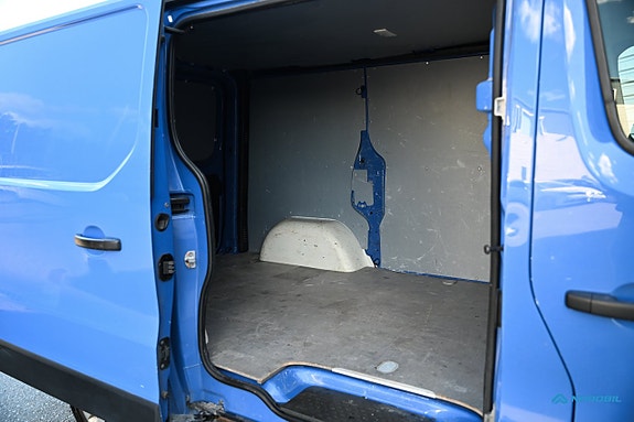 Opel Vivaro 18 of 20