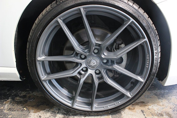 Volkswagen Passat 22 of 24