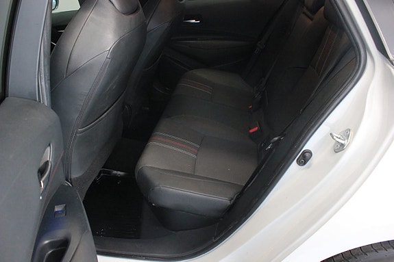 Toyota Corolla 11 of 27