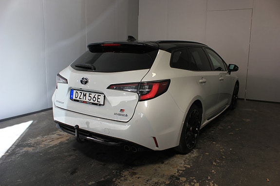 Toyota Corolla 4 of 27