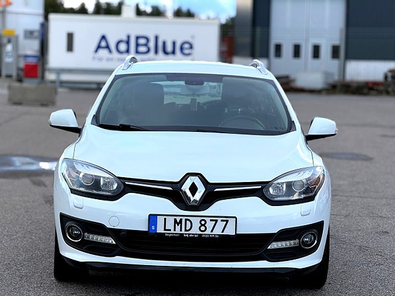 Renault Megane 2 of 10