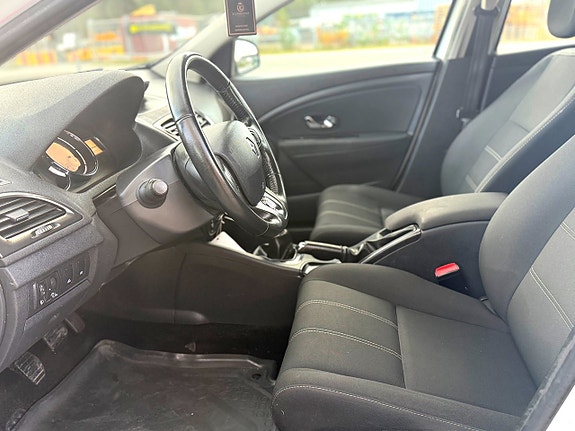 Renault Megane 9 of 10