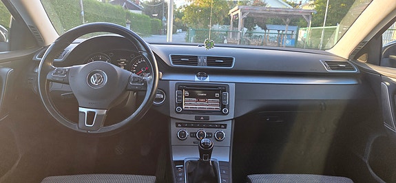 Volkswagen Passat 6 of 6